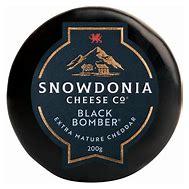 Christmas Snowdonia Black Bomber Cheese Gift Box